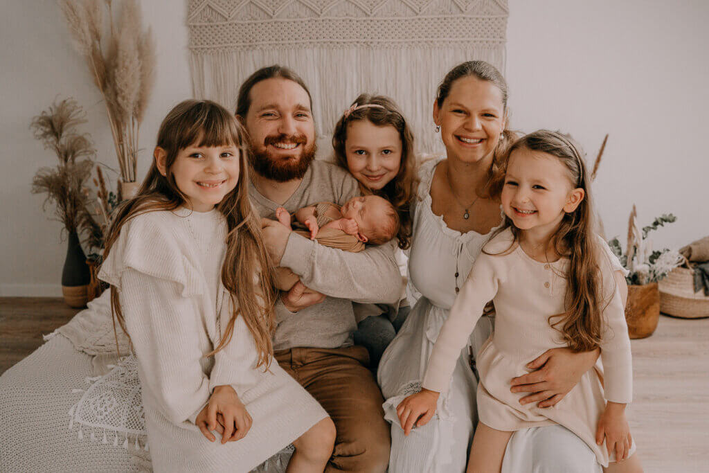 Familie mit Neugeborenen